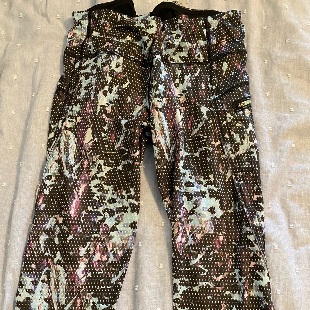 Lululemon Mesh Detail Legging